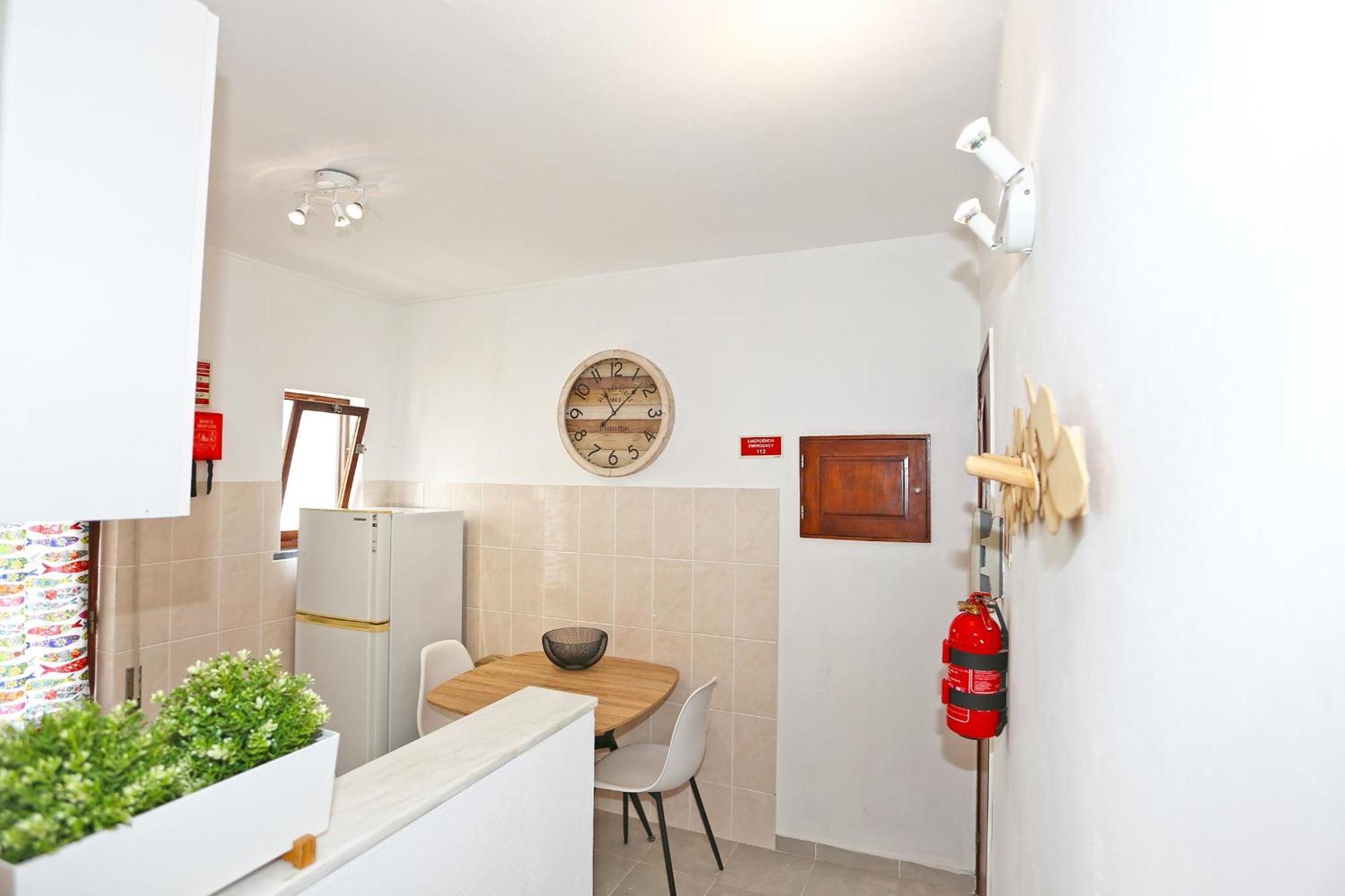A13 - Channel Street Central Apartment ลากอส ภายนอก รูปภาพ