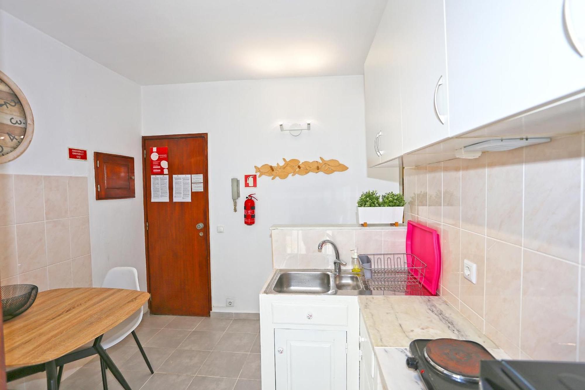 A13 - Channel Street Central Apartment ลากอส ภายนอก รูปภาพ